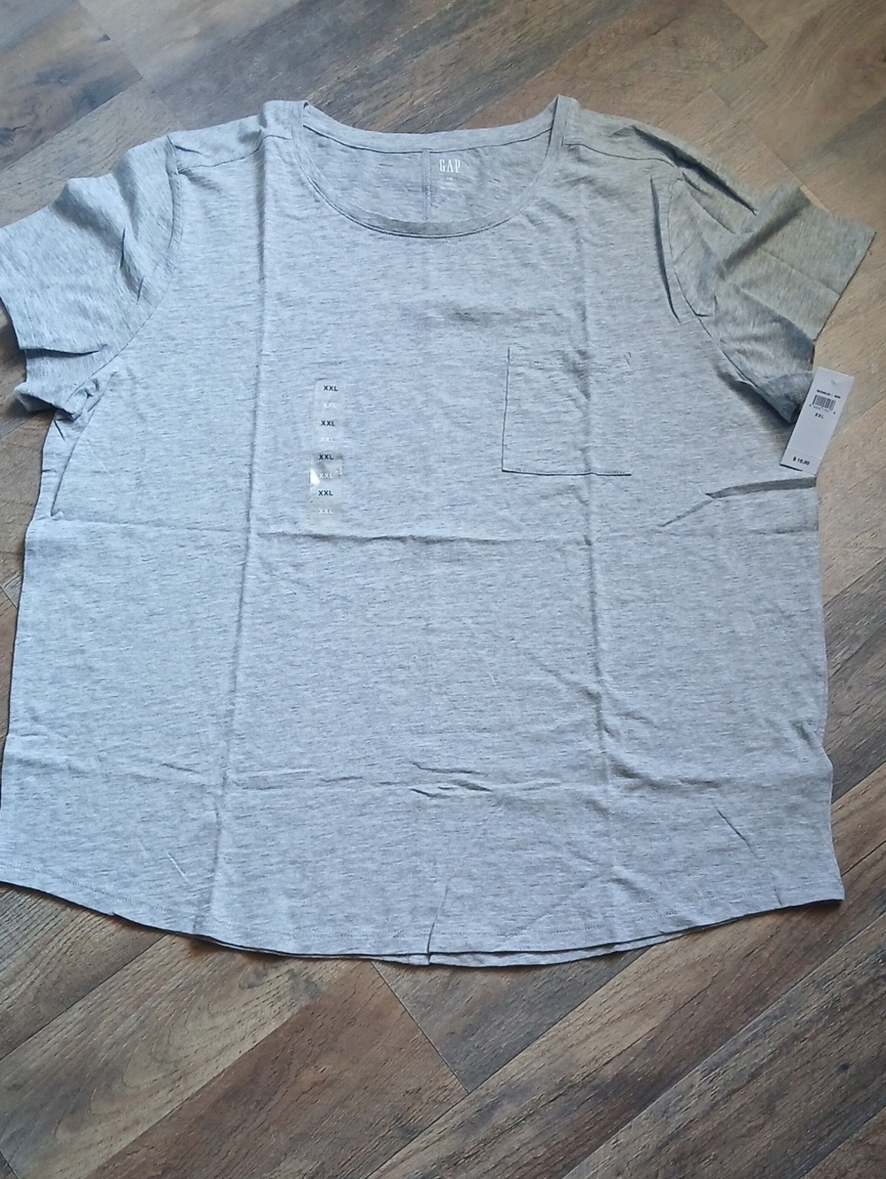 GAP Women's Short Sleeve Crew Neck Tee in Light Gray